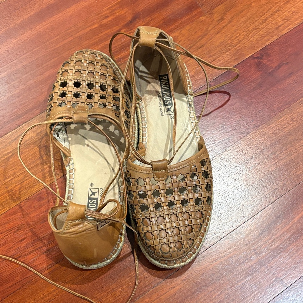 PIKOLINOS Women's Brown Espadrilles